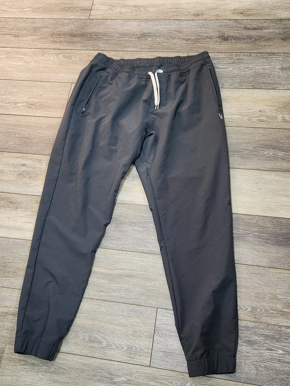 Vuori Transit Men's Grey Elastic-Waist Joggers with Drawstring Size Large - Picture 2 of 9